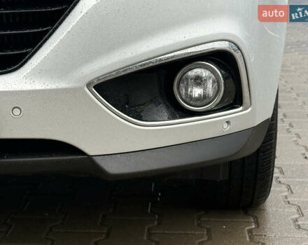 Сірий Хендай іх35, об'ємом двигуна 2 л та пробігом 192 тис. км за 15850 $, фото 17 на Automoto.ua