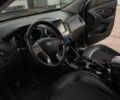 Серый Хендай их35, объемом двигателя 1.7 л и пробегом 293 тыс. км за 12950 $, фото 6 на Automoto.ua