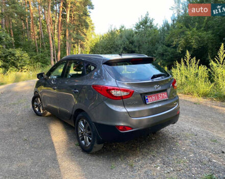 Серый Хендай их35, объемом двигателя 2 л и пробегом 227 тыс. км за 15299 $, фото 12 на Automoto.ua