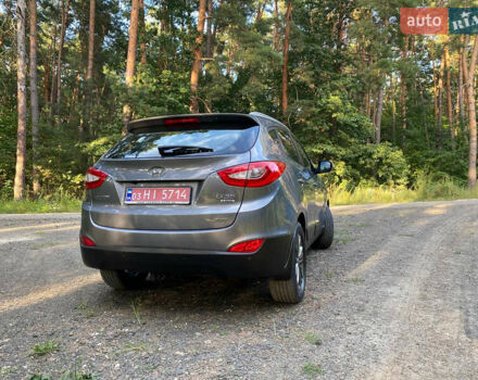 Серый Хендай их35, объемом двигателя 2 л и пробегом 227 тыс. км за 15299 $, фото 11 на Automoto.ua