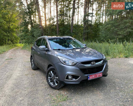 Серый Хендай их35, объемом двигателя 2 л и пробегом 227 тыс. км за 15299 $, фото 24 на Automoto.ua