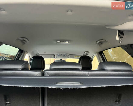 Серый Хендай их35, объемом двигателя 1.7 л и пробегом 187 тыс. км за 14800 $, фото 24 на Automoto.ua