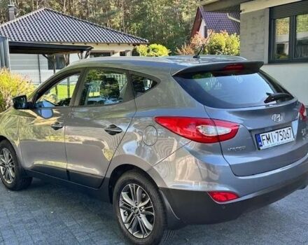 Серый Хендай их35, объемом двигателя 1.7 л и пробегом 119 тыс. км за 8800 $, фото 5 на Automoto.ua
