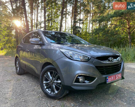 Серый Хендай их35, объемом двигателя 2 л и пробегом 227 тыс. км за 15299 $, фото 7 на Automoto.ua