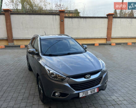 Серый Хендай их35, объемом двигателя 1.7 л и пробегом 187 тыс. км за 14800 $, фото 10 на Automoto.ua