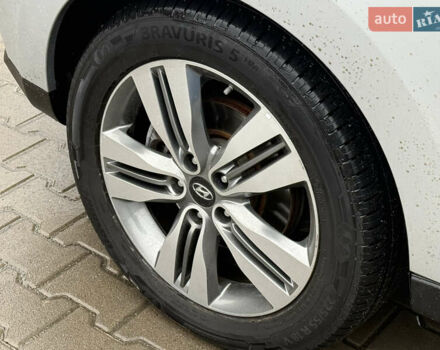 Сірий Хендай іх35, об'ємом двигуна 2 л та пробігом 192 тис. км за 15850 $, фото 18 на Automoto.ua