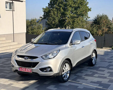 Сірий Хендай іх35, об'ємом двигуна 2 л та пробігом 255 тис. км за 11900 $, фото 1 на Automoto.ua
