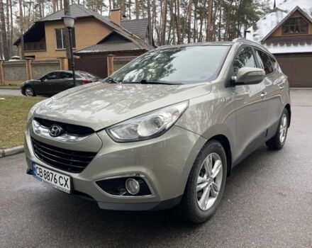 Серый Хендай их35, объемом двигателя 2 л и пробегом 182 тыс. км за 10650 $, фото 1 на Automoto.ua