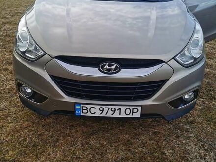Хендай іх35 2010 у Львові на Automoto.ua Сірий Хендай іх35, об'ємом двигуна 1.7 л та пробігом 265 тис. км за 9600 $, фото 1 на Automoto.ua