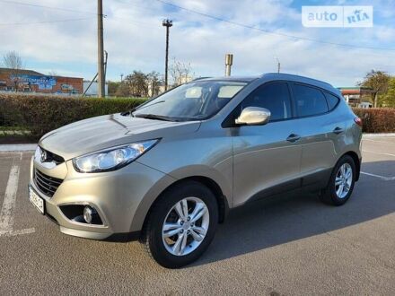Хендай их35 2010 в Полтаве на Automoto.ua Серый Хендай их35, объемом двигателя 2 л и пробегом 49 тыс. км за 13900 $, фото 1 на Automoto.ua
