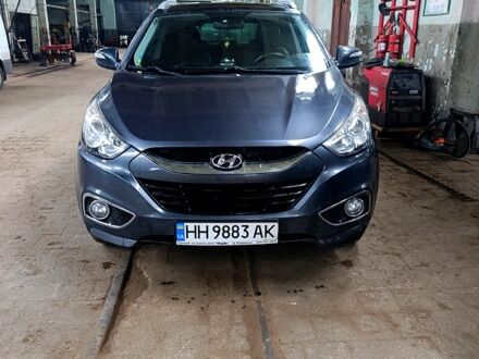 Сірий Хендай іх35, об'ємом двигуна 2 л та пробігом 234 тис. км за 12000 $, фото 1 на Automoto.ua