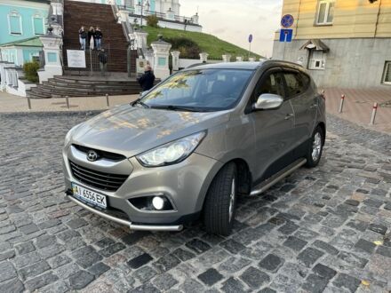 Хендай іх35 2010 у Києві на Automoto.ua Сірий Хендай іх35, об'ємом двигуна 2 л та пробігом 147 тис. км за 12000 $, фото 1 на Automoto.ua