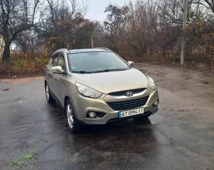 Серый Хендай их35, объемом двигателя 2 л и пробегом 244 тыс. км за 10950 $, фото 1 на Automoto.ua
