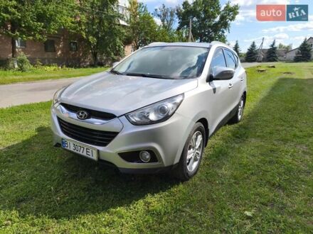 Хендай их35 2010 в Зенькове на Automoto.ua Серый Хендай их35, объемом двигателя 2 л и пробегом 195 тыс. км за 10000 $, фото 1 на Automoto.ua