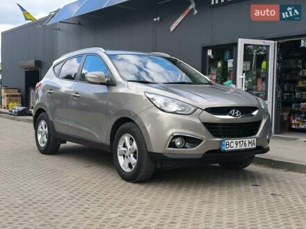 Хендай их35 2010 в Городке на Automoto.ua Серый Хендай их35, объемом двигателя 2 л и пробегом 175 тыс. км за 10500 $, фото 1 на Automoto.ua