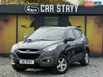 Серый Хендай их35, объемом двигателя 2 л и пробегом 295 тыс. км за 11999 $, фото 1 на Automoto.ua