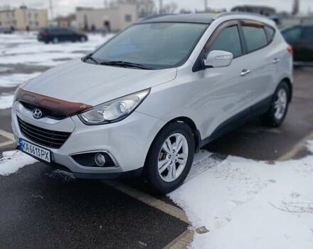 Сірий Хендай іх35, об'ємом двигуна 2 л та пробігом 146 тис. км за 10999 $, фото 1 на Automoto.ua