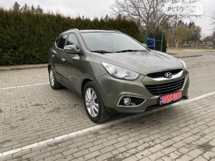 Хендай их35 2011 в Луцке на Automoto.ua Серый Хендай их35, объемом двигателя 2 л и пробегом 196 тыс. км за 13500 $, фото 1 на Automoto.ua