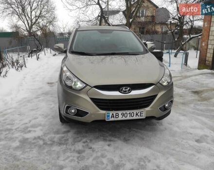 Серый Хендай их35, объемом двигателя 2 л и пробегом 118 тыс. км за 12199 $, фото 1 на Automoto.ua