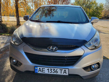 Серый Хендай их35, объемом двигателя 2 л и пробегом 264 тыс. км за 11700 $, фото 1 на Automoto.ua