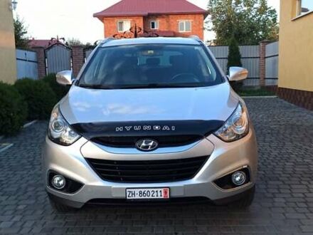 Сірий Хендай іх35, об'ємом двигуна 2 л та пробігом 248 тис. км за 13200 $, фото 1 на Automoto.ua