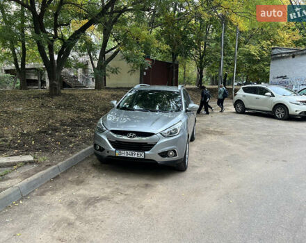 Сірий Хендай іх35, об'ємом двигуна 2 л та пробігом 156 тис. км за 11999 $, фото 1 на Automoto.ua