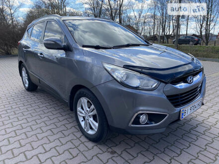Хендай их35 2012 в Миргороде на Automoto.ua Серый Хендай их35, объемом двигателя 2 л и пробегом 185 тыс. км за 11300 $, фото 1 на Automoto.ua