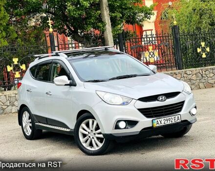 Сірий Хендай іх35, об'ємом двигуна 2.4 л та пробігом 155 тис. км за 11999 $, фото 1 на Automoto.ua