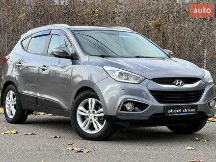 Сірий Хендай іх35, об'ємом двигуна 2 л та пробігом 178 тис. км за 11999 $, фото 1 на Automoto.ua