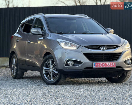 Серый Хендай их35, объемом двигателя 2 л и пробегом 230 тыс. км за 13999 $, фото 1 на Automoto.ua