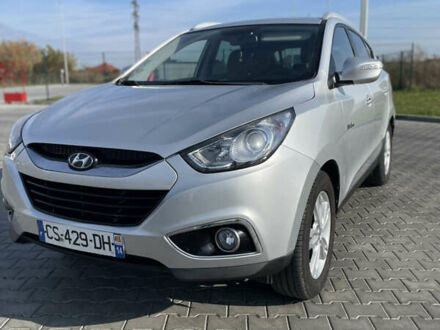 Сірий Хендай іх35, об'ємом двигуна 0 л та пробігом 150 тис. км за 12700 $, фото 1 на Automoto.ua