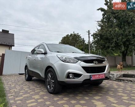 Серый Хендай их35, объемом двигателя 2 л и пробегом 166 тыс. км за 14999 $, фото 1 на Automoto.ua