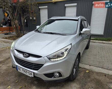 Серый Хендай их35, объемом двигателя 2 л и пробегом 136 тыс. км за 15800 $, фото 1 на Automoto.ua