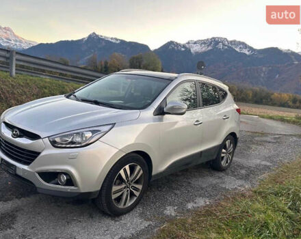 Серый Хендай их35, объемом двигателя 2 л и пробегом 191 тыс. км за 15650 $, фото 1 на Automoto.ua