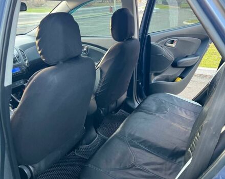 Синий Хендай их35, объемом двигателя 2 л и пробегом 248 тыс. км за 9916 $, фото 4 на Automoto.ua