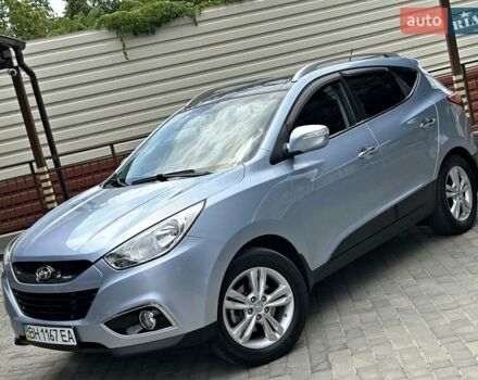 Синий Хендай их35, объемом двигателя 2 л и пробегом 105 тыс. км за 13300 $, фото 3 на Automoto.ua