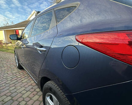 Синій Хендай іх35, об'ємом двигуна 2 л та пробігом 179 тис. км за 12999 $, фото 4 на Automoto.ua