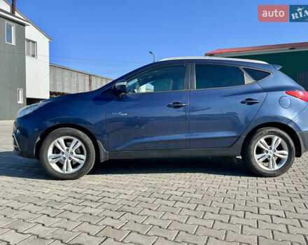 Синий Хендай их35, объемом двигателя 1.7 л и пробегом 263 тыс. км за 10800 $, фото 5 на Automoto.ua