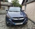 Синий Хендай их35, объемом двигателя 2 л и пробегом 200 тыс. км за 11000 $, фото 2 на Automoto.ua