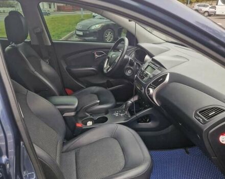 Синий Хендай их35, объемом двигателя 2 л и пробегом 138 тыс. км за 12400 $, фото 28 на Automoto.ua