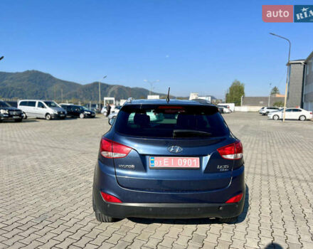 Синий Хендай их35, объемом двигателя 1.7 л и пробегом 263 тыс. км за 10800 $, фото 9 на Automoto.ua