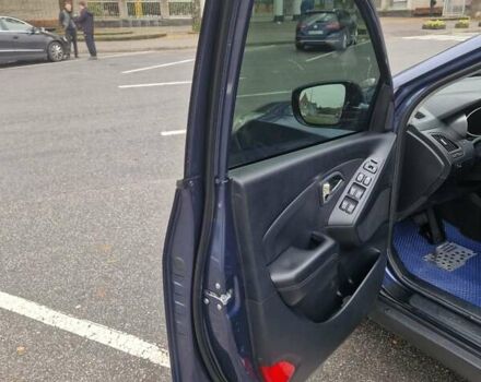 Синий Хендай их35, объемом двигателя 2 л и пробегом 138 тыс. км за 12400 $, фото 14 на Automoto.ua