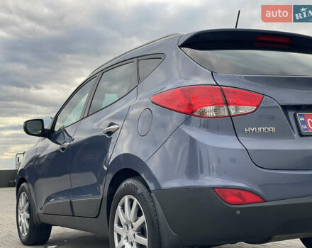 Синій Хендай іх35, об'ємом двигуна 2 л та пробігом 238 тис. км за 13300 $, фото 32 на Automoto.ua