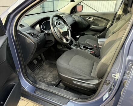 Синій Хендай іх35, об'ємом двигуна 2 л та пробігом 175 тис. км за 7200 $, фото 6 на Automoto.ua