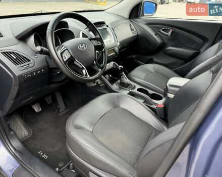 Синий Хендай их35, объемом двигателя 2 л и пробегом 234 тыс. км за 13550 $, фото 27 на Automoto.ua