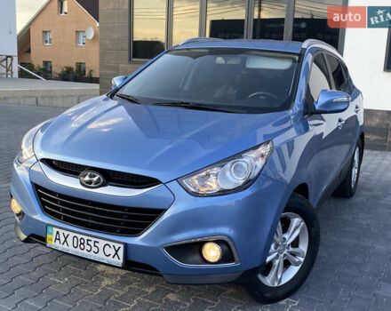 Синий Хендай их35, объемом двигателя 2 л и пробегом 79 тыс. км за 13600 $, фото 1 на Automoto.ua