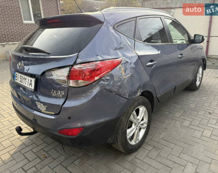 Синий Хендай их35, объемом двигателя 2 л и пробегом 175 тыс. км за 6500 $, фото 4 на Automoto.ua