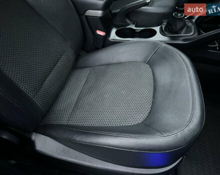 Синій Хендай іх35, об'ємом двигуна 1.7 л та пробігом 154 тис. км за 12700 $, фото 23 на Automoto.ua