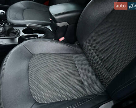 Синій Хендай іх35, об'ємом двигуна 1.7 л та пробігом 154 тис. км за 12700 $, фото 33 на Automoto.ua