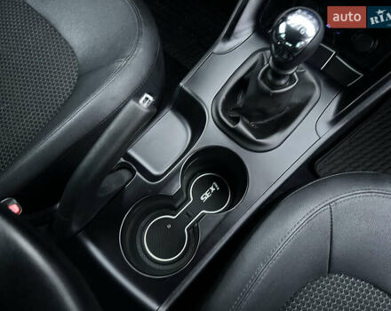 Синій Хендай іх35, об'ємом двигуна 1.7 л та пробігом 154 тис. км за 12700 $, фото 26 на Automoto.ua